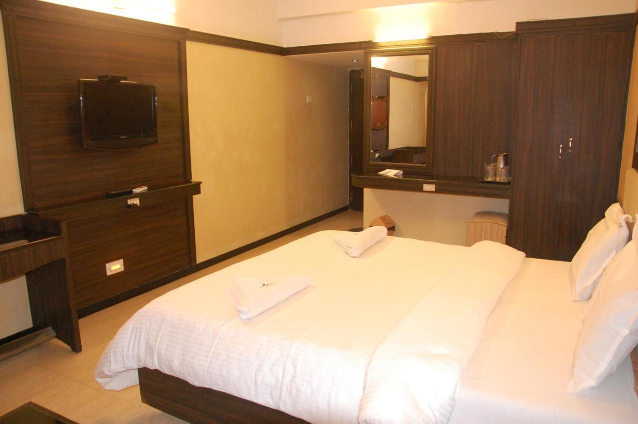 Hotel Blue Star Coimbatore Zewnętrze zdjęcie